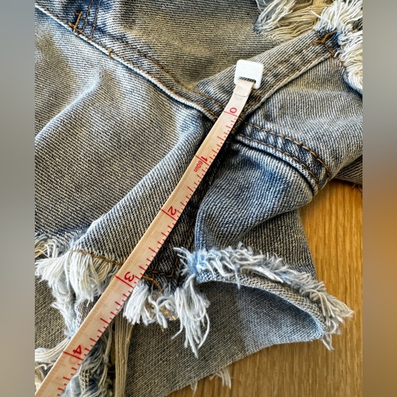 RUE21 EMBELLISHED BLING RHINESTONE SHORTS - Picture 13 of 13